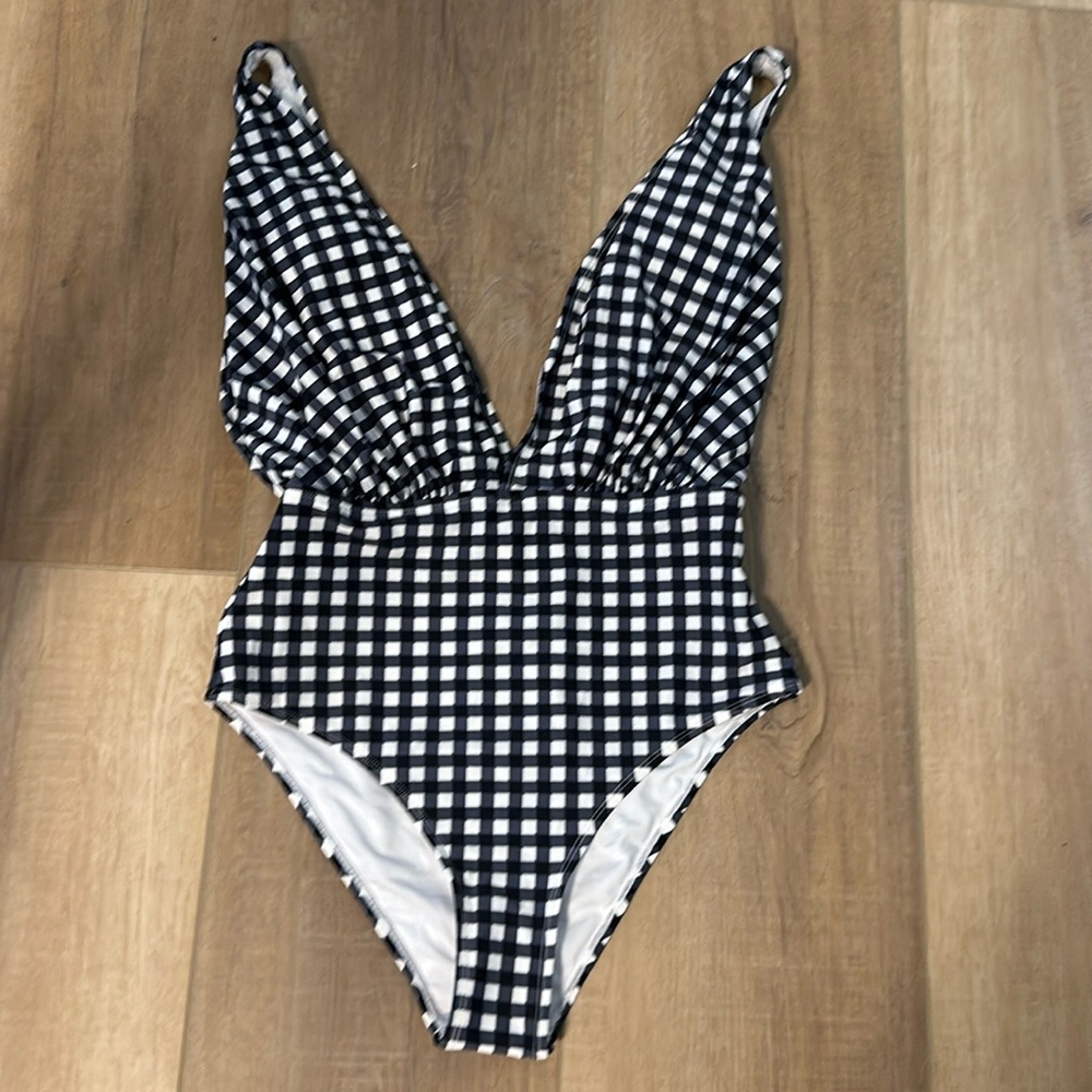 NWT Cupshe one piece bathing suit black and white checkered size medium